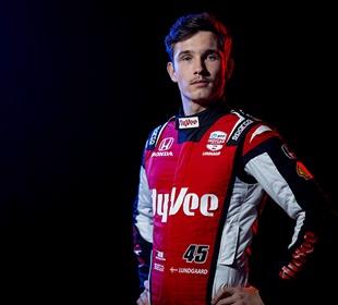 Content Day Notes: Lundgaard Vows To Keep ‘Stache Until Win